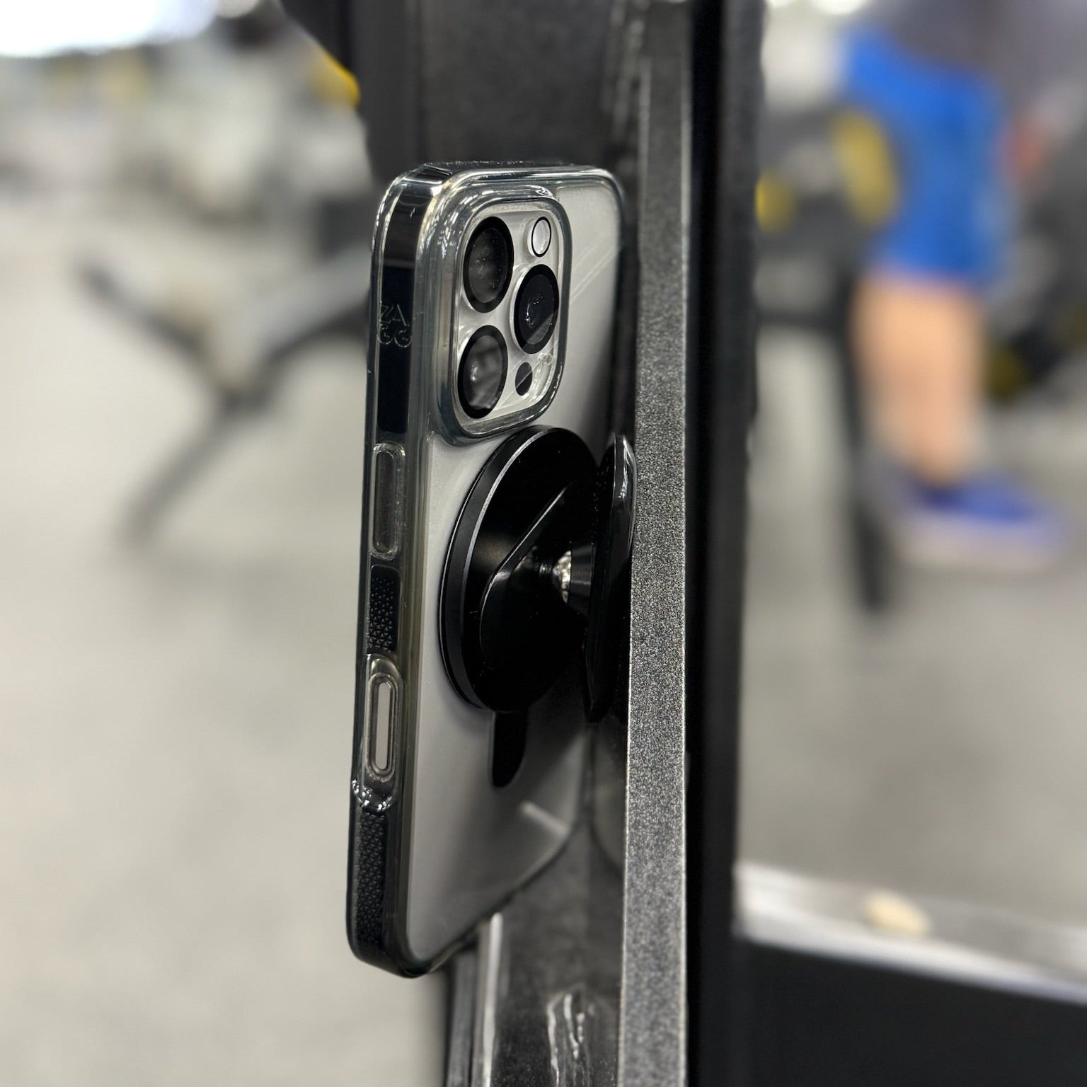 Savage MagSafe Holder mounted